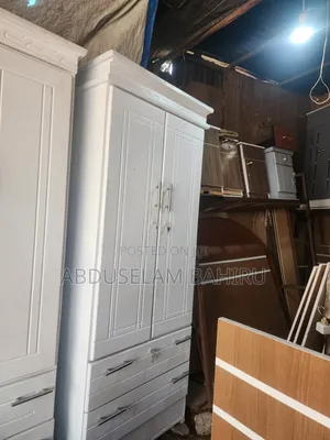 Closet 80xm ቁምሳጥን