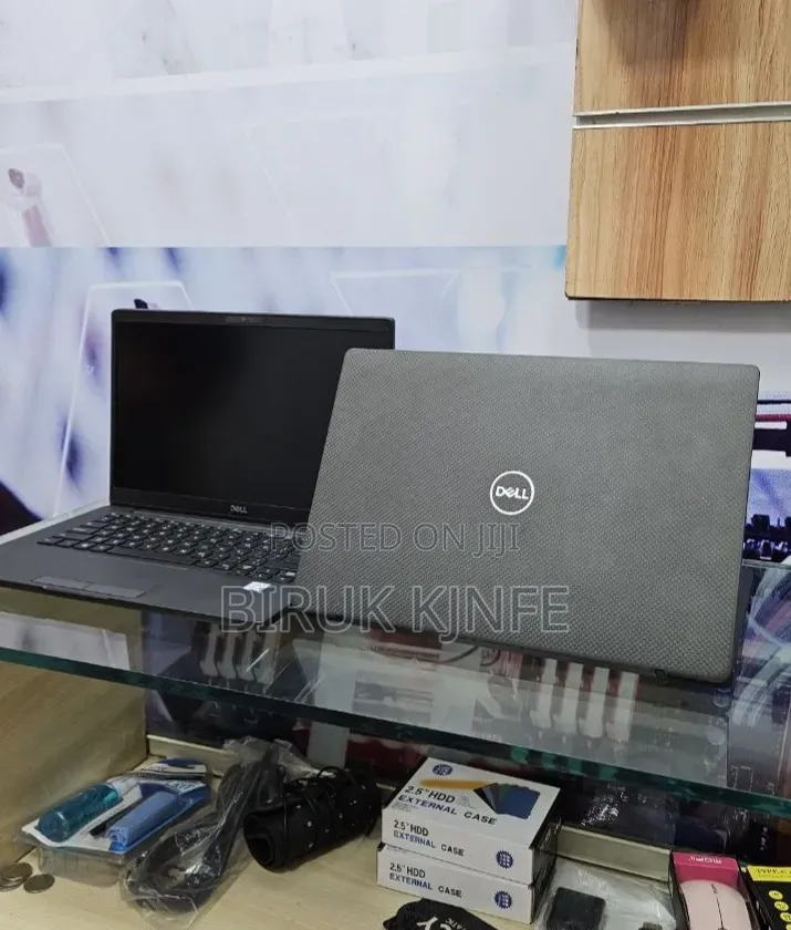 New Laptop Dell Latitude 7300 8GB Intel Core i7 SSD 256GB