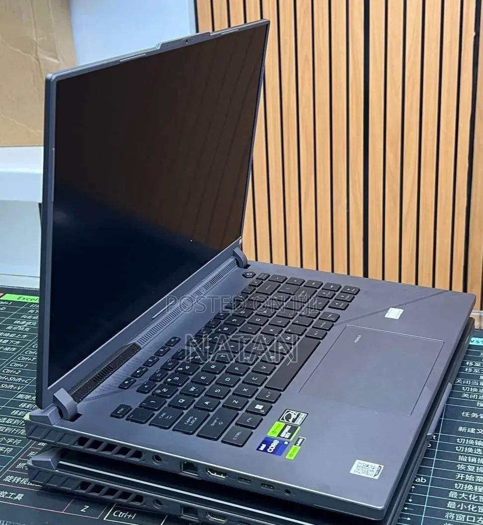 New Laptop Asus ROG Strix G15 16GB Intel Core i9 SSD 1T