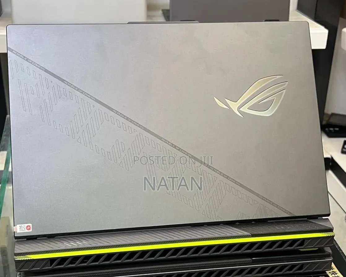 New Laptop Asus ROG Strix G15 16GB Intel Core i9 SSD 1T