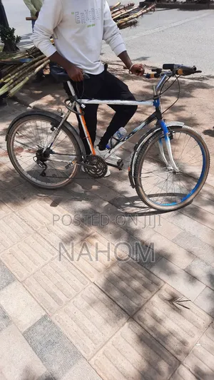 ሳይክል (Bicycle) Adama
