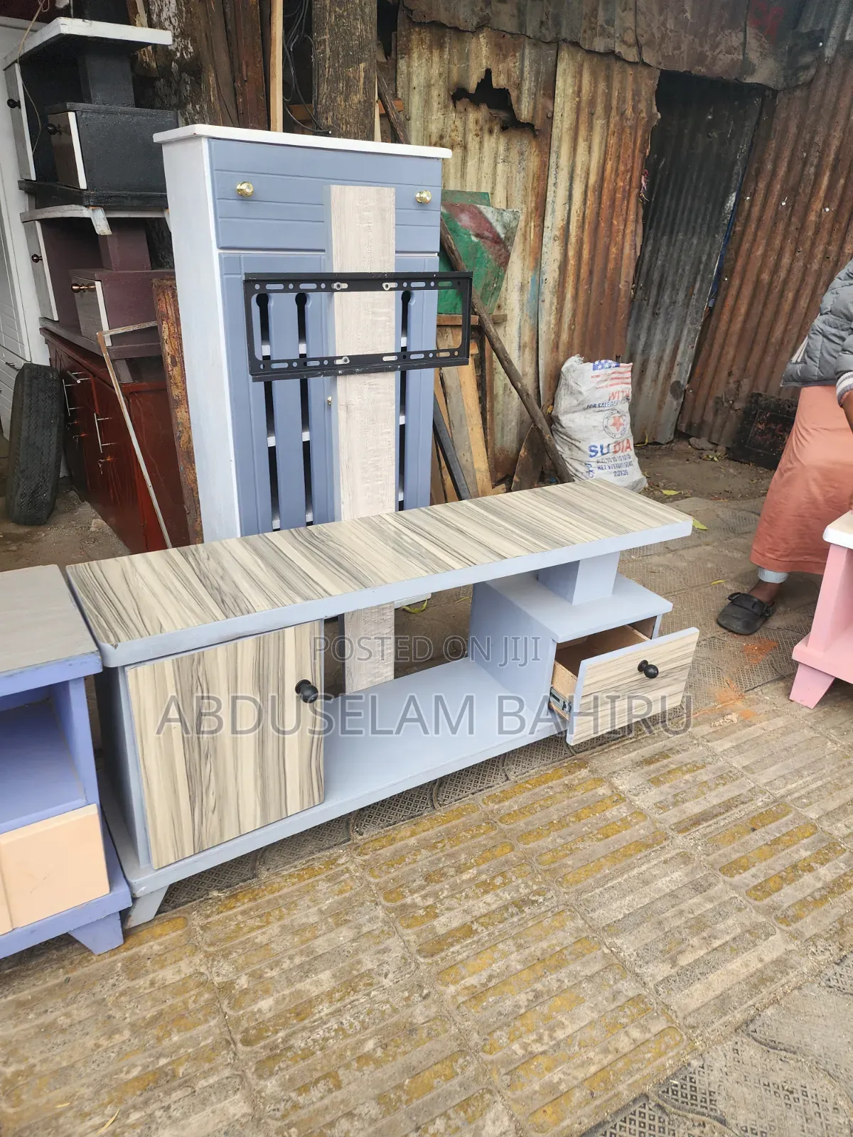 Tv Stand and Table
