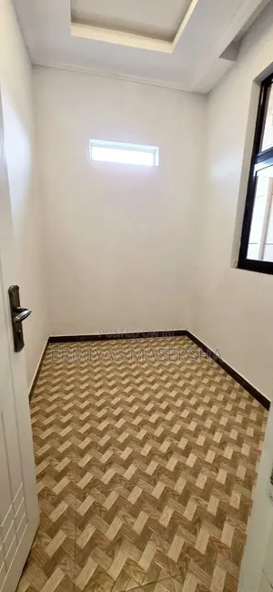 Furnished 5bdrm House in Yeka for sale