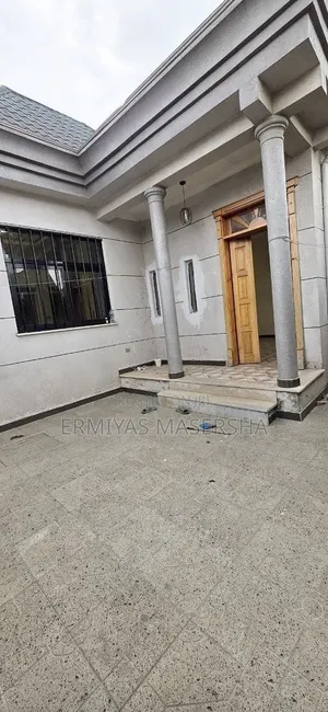 Furnished 5bdrm House in Yeka for sale