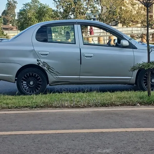 Toyota Platz 2003 Black