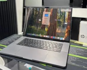 New Laptop Apple MacBook Pro M1 16GB Apple M1 Pro SSD 512GB
