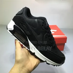 Nike Air Max 90 Shoes