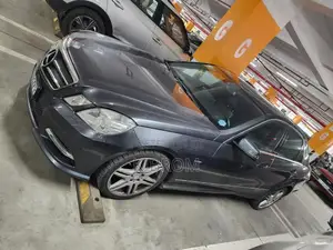 Mercedes-Benz E200 2013 Gray