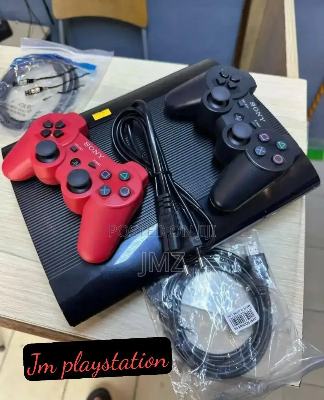 Play Station 3 Super Slim  