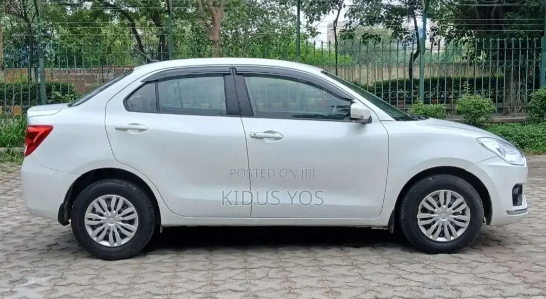 Suzuki Dzire 2022 White