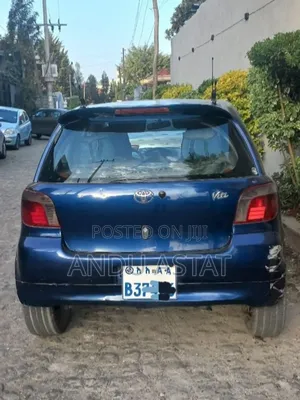 Toyota Vitz 2001 Blue
