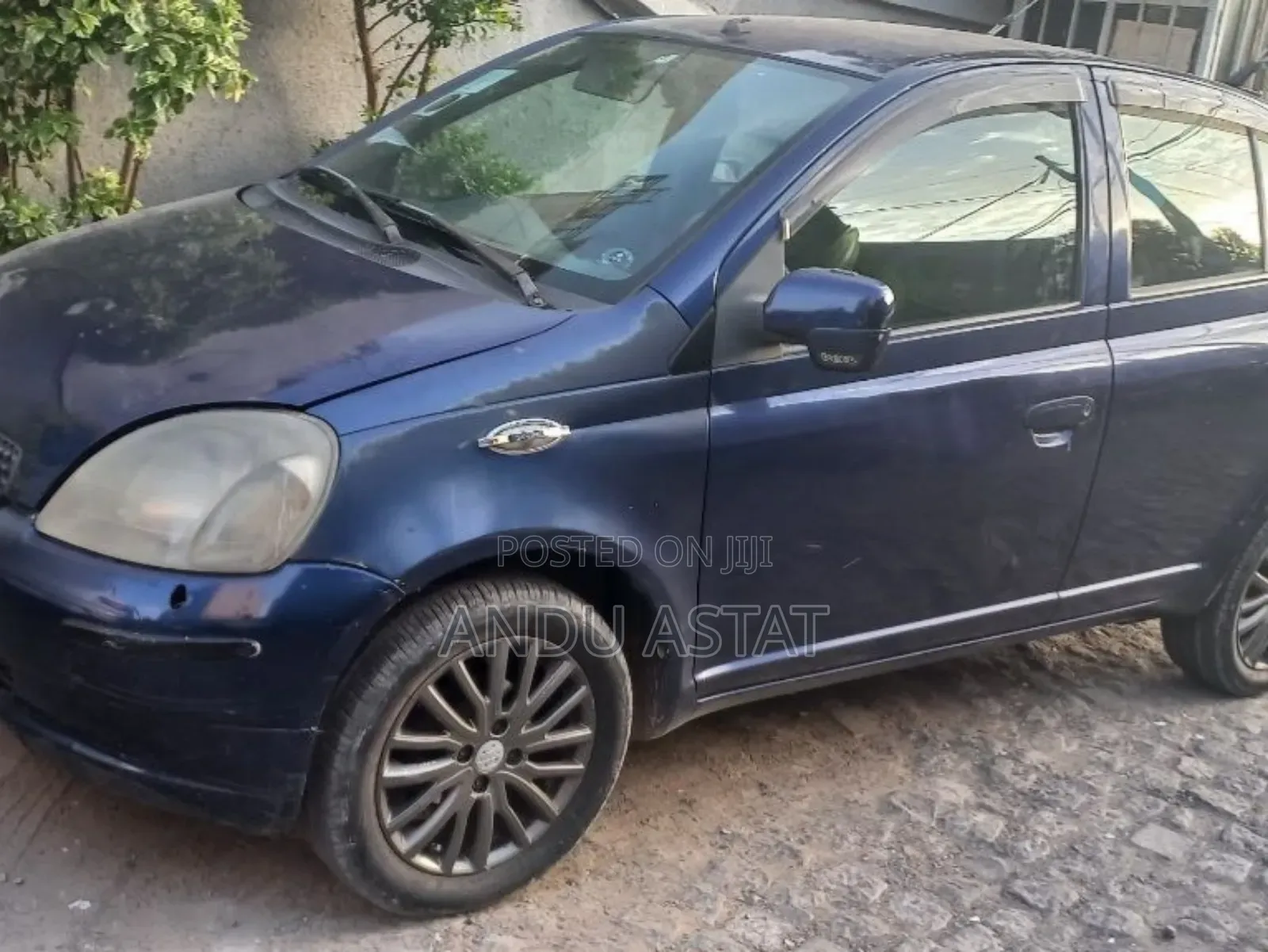 Toyota Vitz 2001 Blue