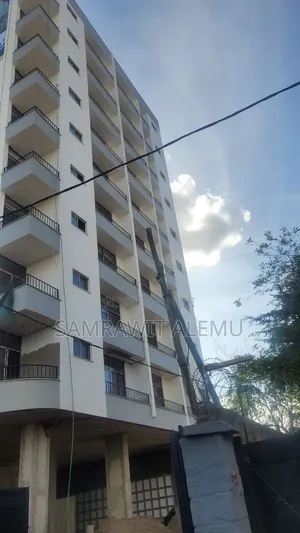 2bdrm Apartment in ፓያሳ, Arada for sale