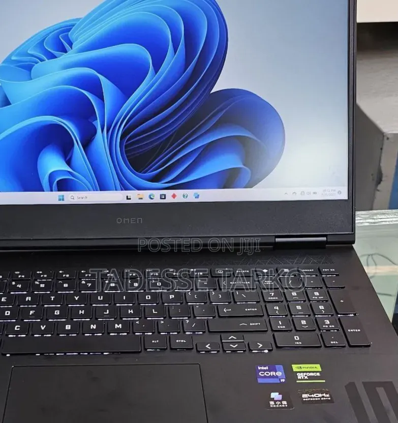New Laptop HP Omen 16 16GB Intel Core i9 SSD 1T