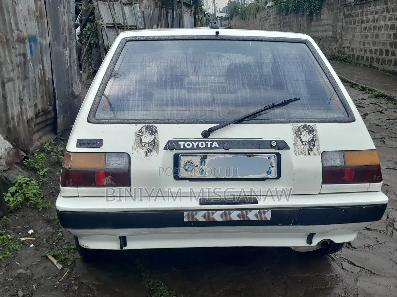 Toyota Corolla 1987 White