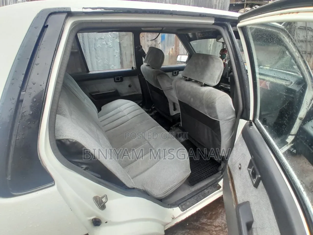 Toyota Corolla 1987 White