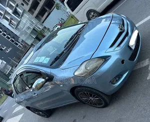 Toyota Yaris 2008 Gray