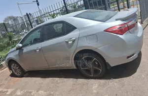 Toyota Corolla 2015 Silver