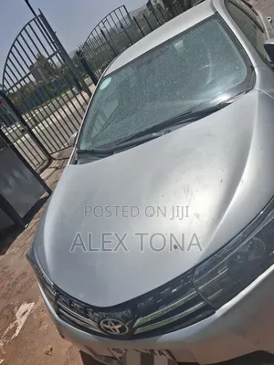 Toyota Corolla 2015 Silver