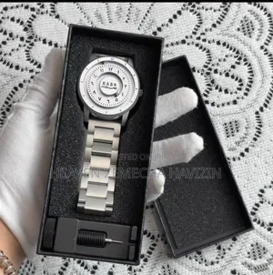 Sabr Magnetic Watch