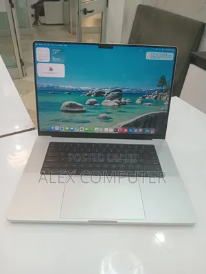 New Laptop Apple MacBook Pro 32GB Apple M1 Max SSD 1T