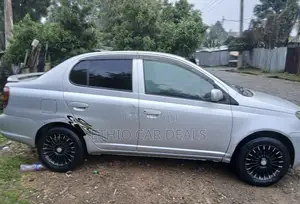 Toyota Platz 2005 Silver