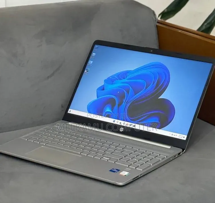 New Laptop HP Stream Notebook 8GB Intel Core i5 SSD 512GB