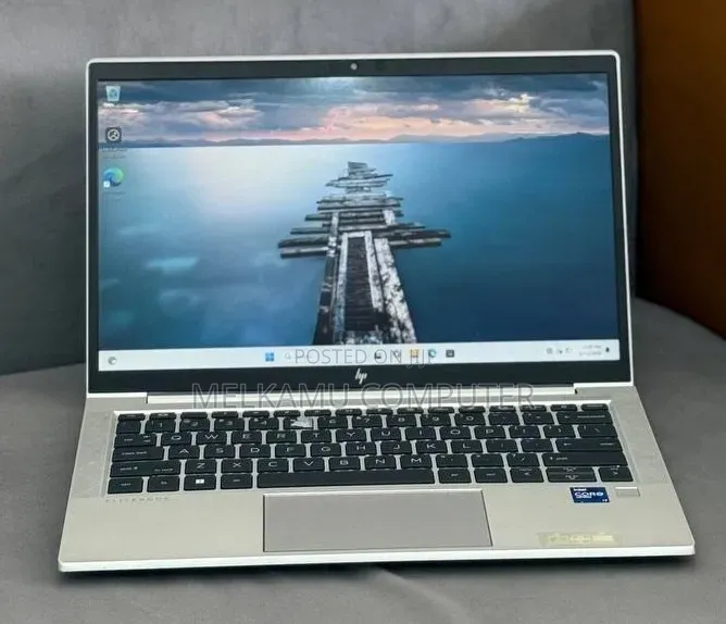New Laptop HP EliteBook 830 G8 8GB Intel Core i5 SSD 512GB