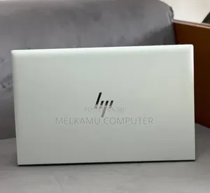 New Laptop HP EliteBook 830 G8 8GB Intel Core i5 SSD 512GB