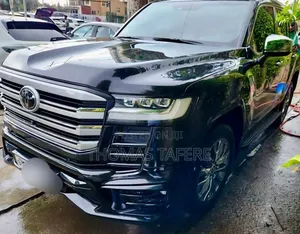 Toyota Land Cruiser 2023 Black