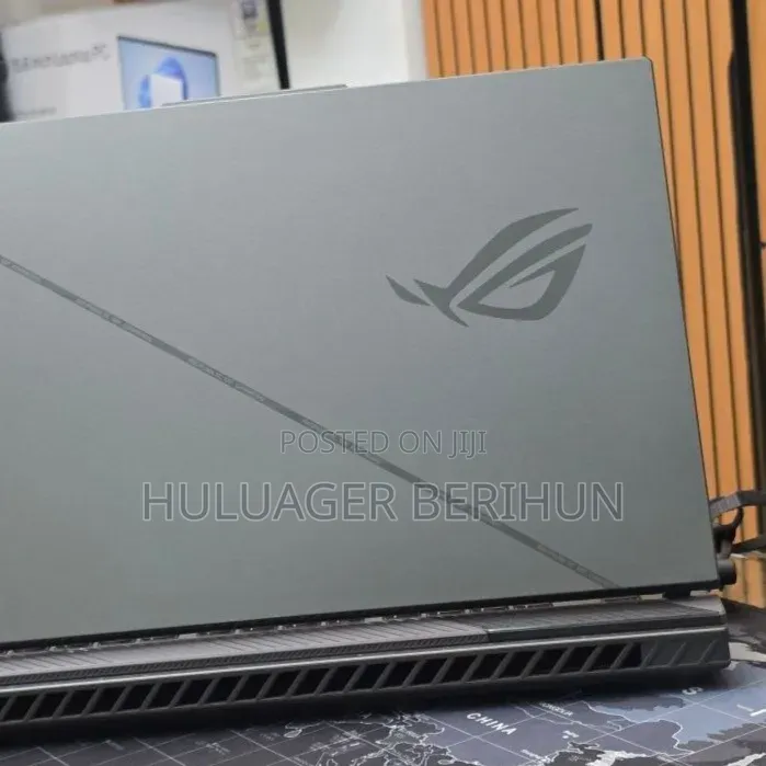New Laptop Asus ROG Zephyrus G16 16GB Intel Core i9 SSD 1T