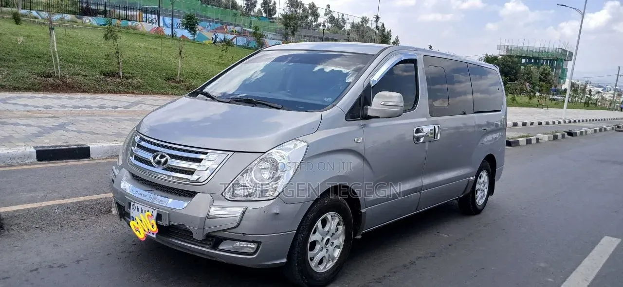 Hyundai Starex 2015 Silver