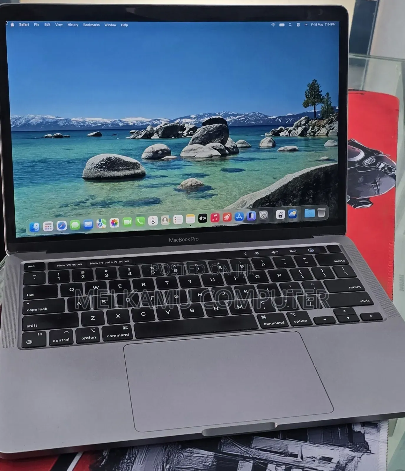New Laptop Apple MacBook Pro M1 8GB Apple M1 SSD 256GB