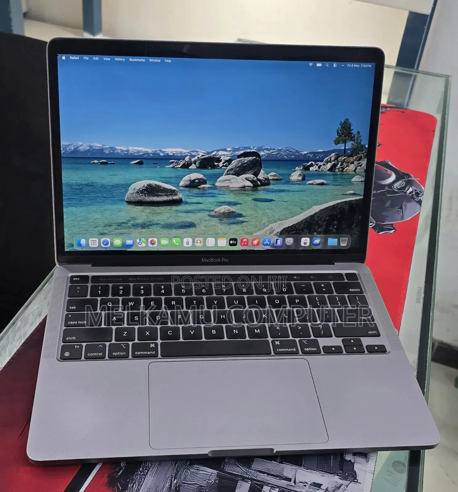New Laptop Apple MacBook Pro M1 8GB Apple M1 SSD 256GB