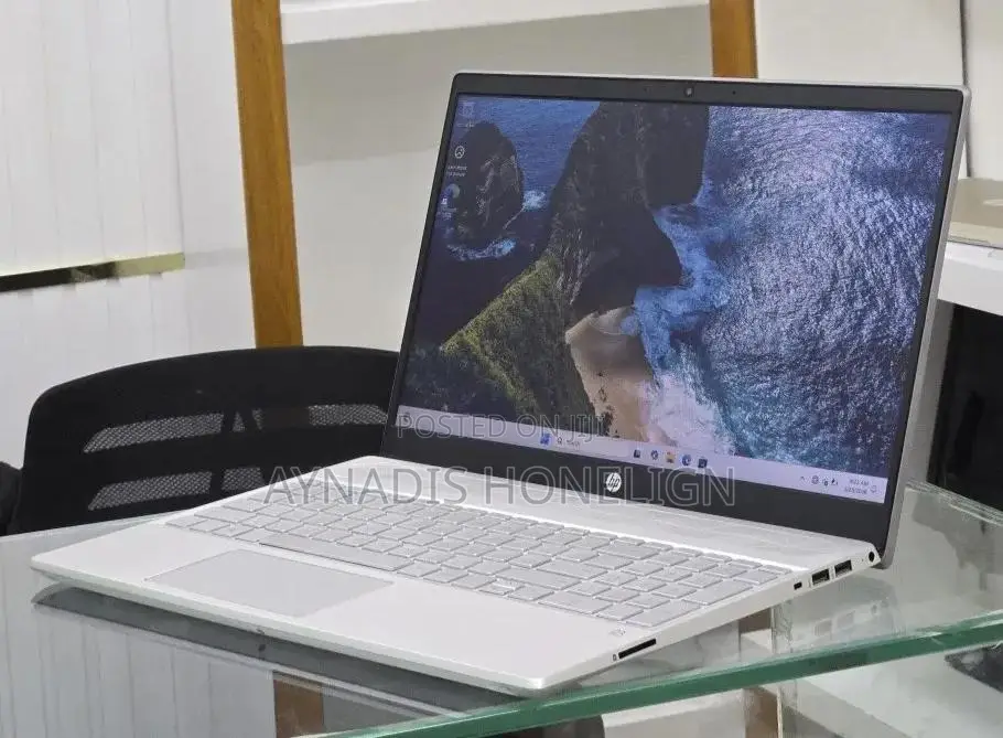 New Laptop HP Pavilion 15 16GB Intel Core i7 SSD 512GB