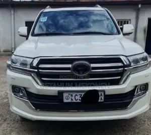 Toyota Land Cruiser 2020 White