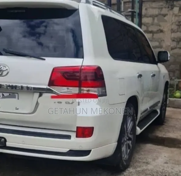 Toyota Land Cruiser 2020 White