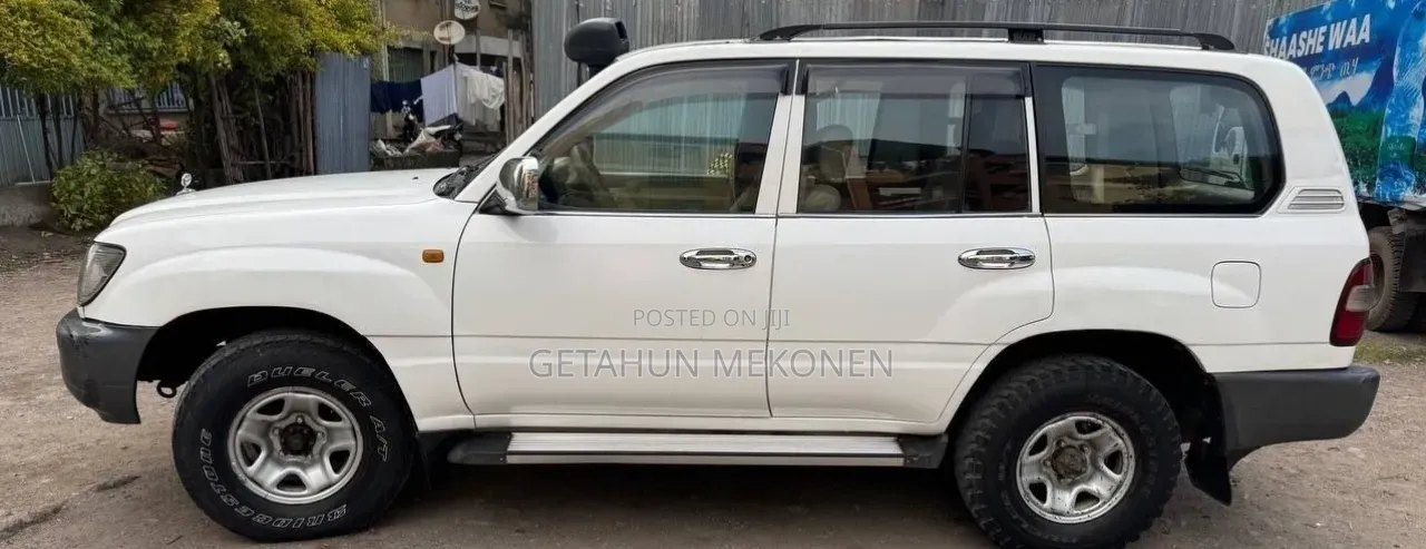 Toyota Land Cruiser 2007 White