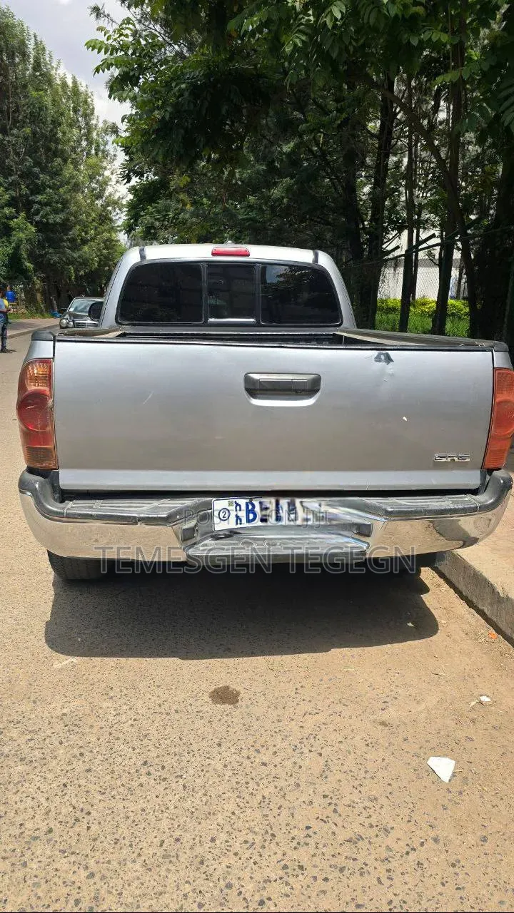 Toyota Tacoma 2013 Silver