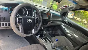 Toyota Tacoma 2013 Silver