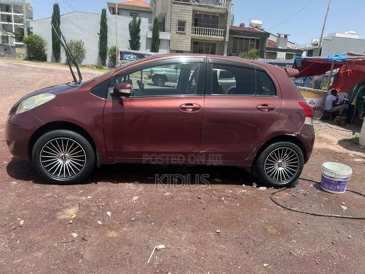Toyota Yaris 2011 Burgundy