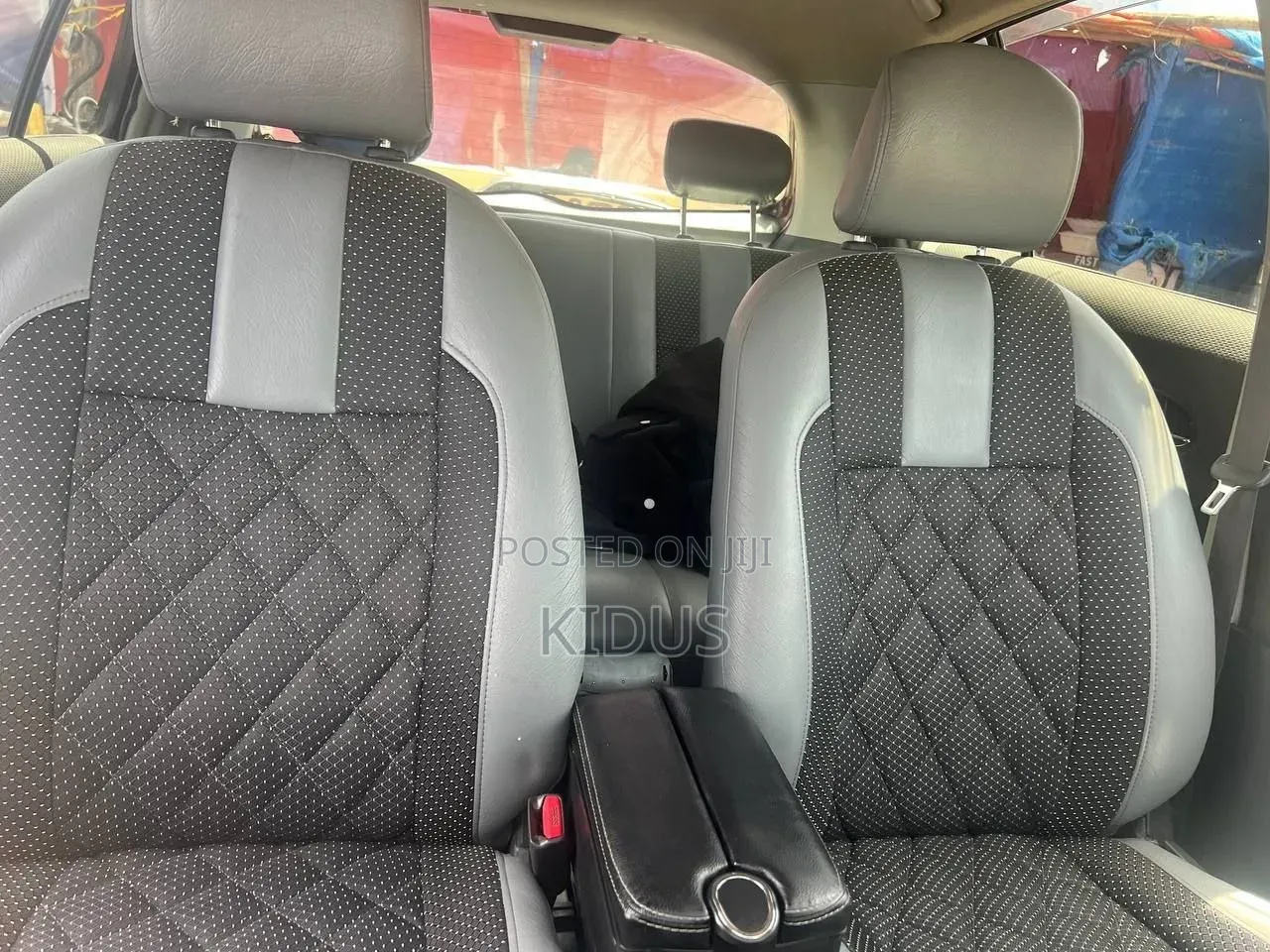 Toyota Yaris 2011 Burgundy