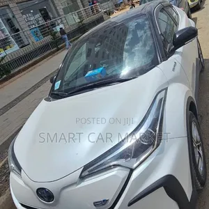 Toyota C-HR 2022 White