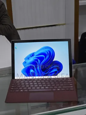 New Laptop Microsoft Surface Pro 6 8GB Intel Core i5 SSD 128GB