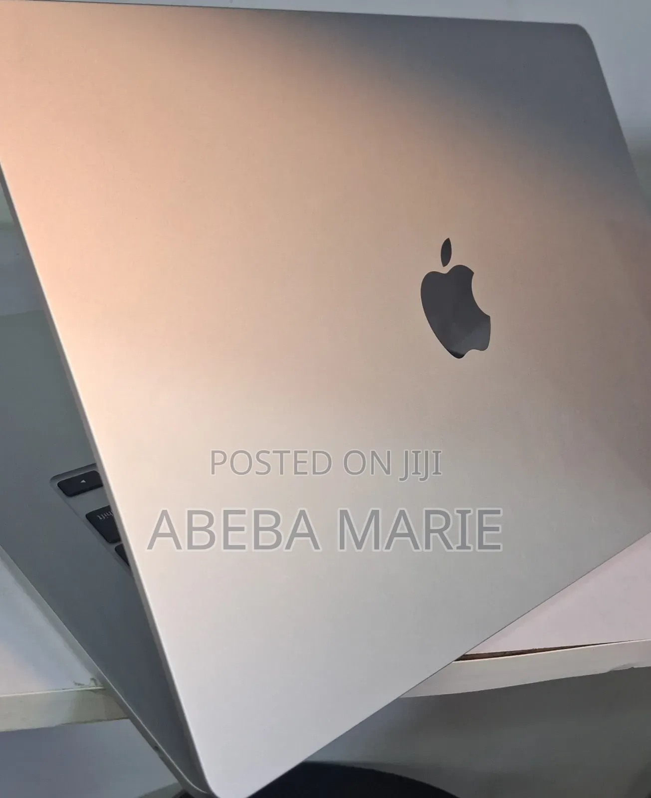 New Laptop Apple MacBook Pro 2023 M2 8GB Apple M2 SSD 256GB