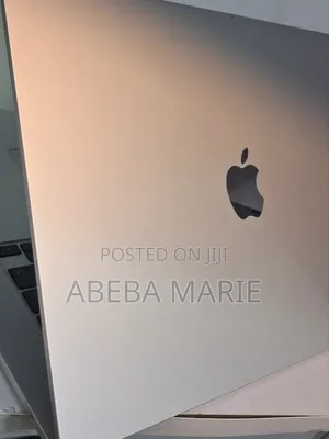 New Laptop Apple MacBook Pro 2023 M2 8GB Apple M2 SSD 256GB