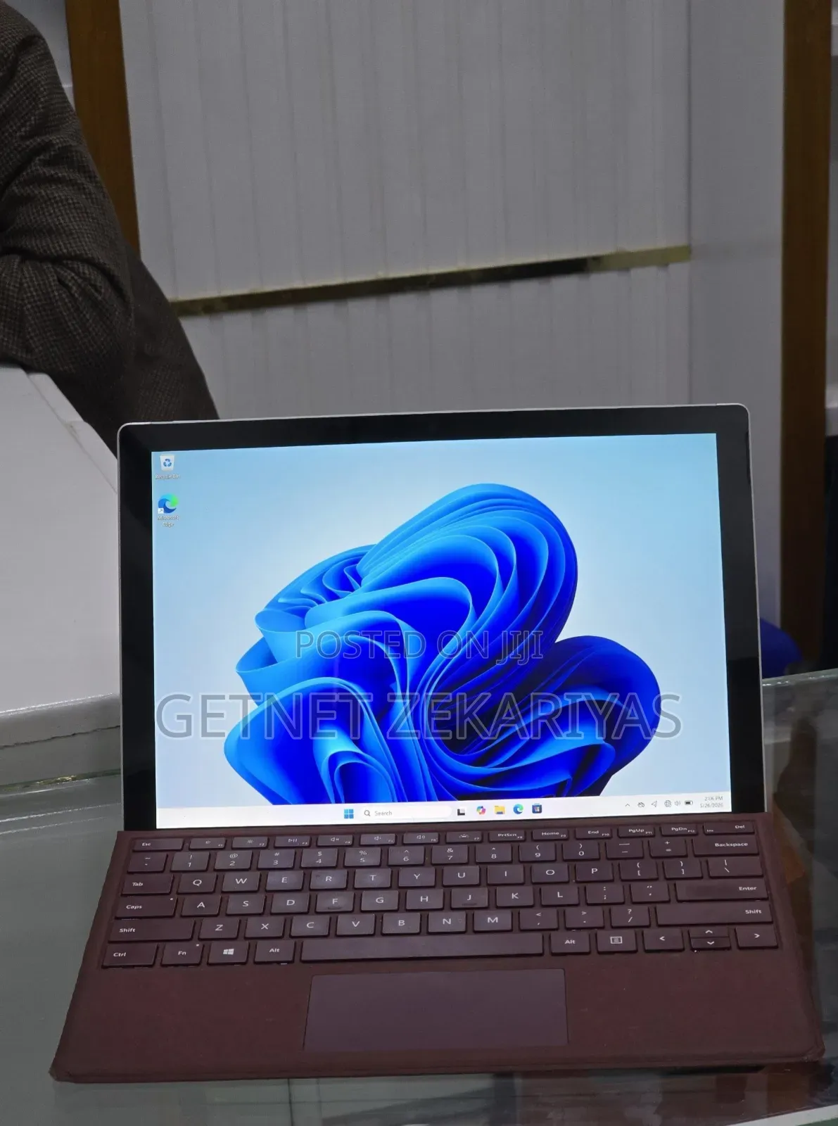 New Laptop Microsoft Surface Pro 6 8GB Intel Core i5 SSD 128GB