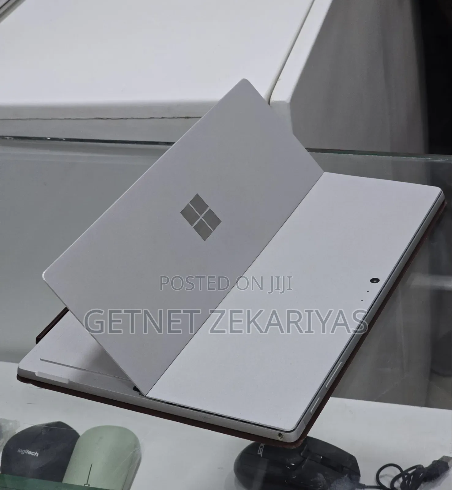New Laptop Microsoft Surface Pro 6 8GB Intel Core i5 SSD 128GB