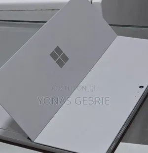 New Laptop Microsoft Surface 8GB Intel Core i5 SSD 128GB