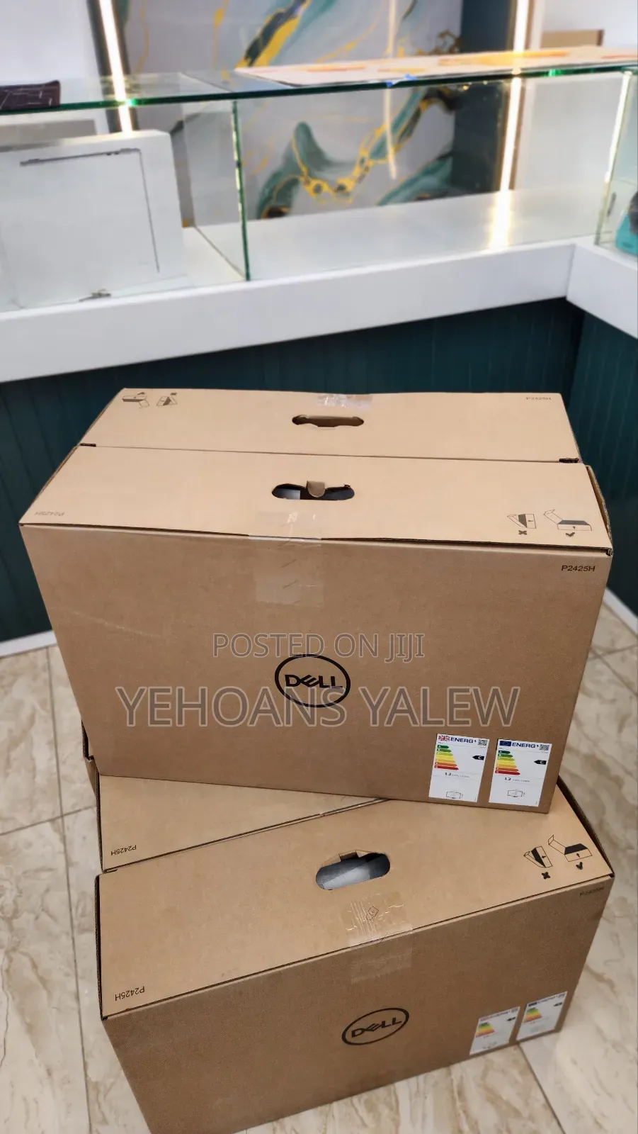 Dell Monitor 24 Inch Frame Less Brand New Height-Adjustability Stand